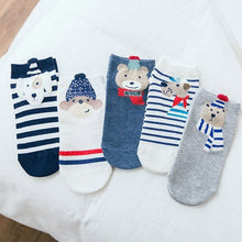 Load image into Gallery viewer, Striped Heart Socks