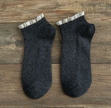 Load image into Gallery viewer, Soft Socks with Lace