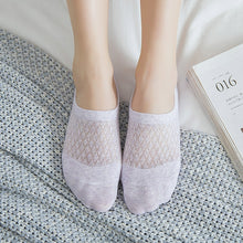 Load image into Gallery viewer, White Ankle Socks