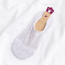 Load image into Gallery viewer, White Ankle Socks